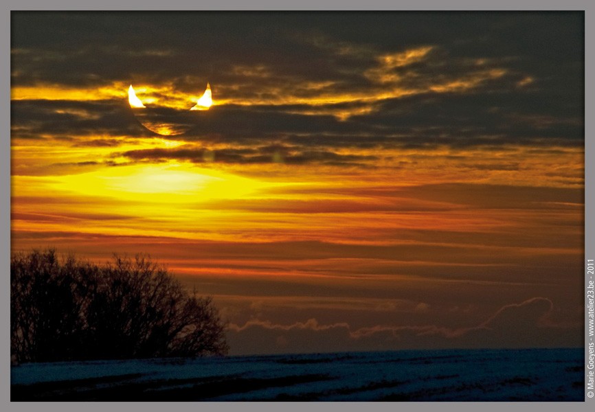 Image du mois de janvier 2011 - L'clipse de Soleil du 4 janvier