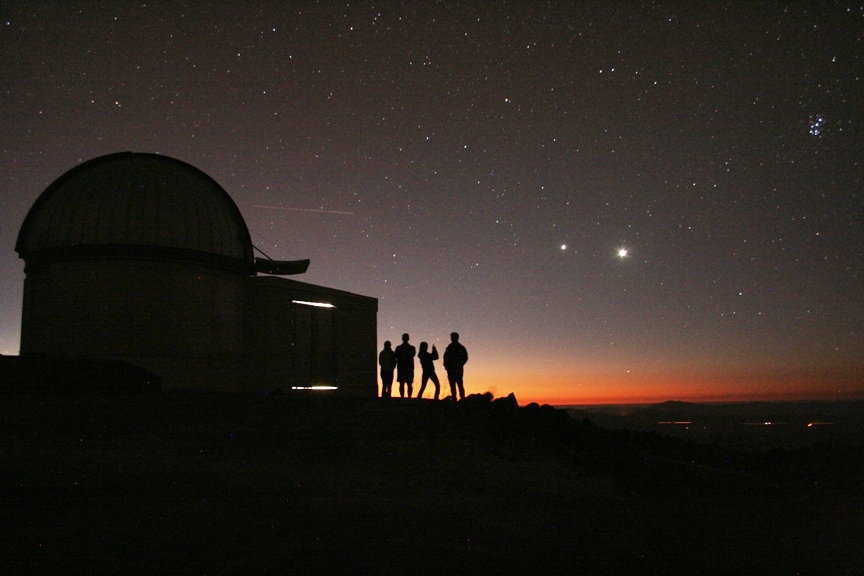 Image du mois d'avril 2012 - Conjonction entre Vnus et Jupiter  la Silla par Emmanuel Jehin