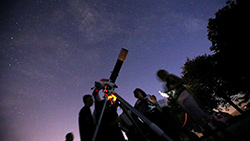 Nuits des étoiles filantes: la menace de la pollution lumineuse